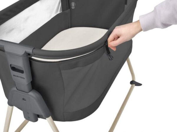 Maxi-Cosi-Tori-beebihall-voodi-korvale1.jpg