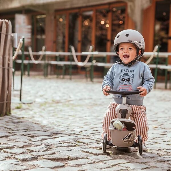 Scoot-and-Ride-ratas-Highwaykick1-Lifestyle-brown-lines1.jpg