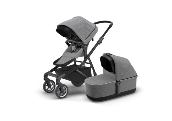 Thule_Sleek_wBassinet_GreyMelangeonBlack_Hero-1
