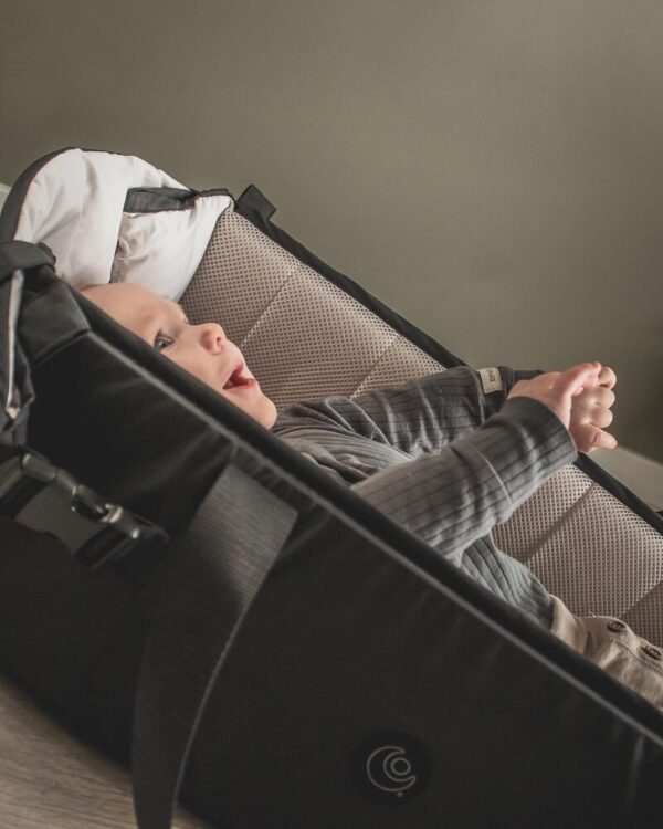 easygrow-kaasaskanatav-beebipesa-baby-nests-easygrow-black-favn-2