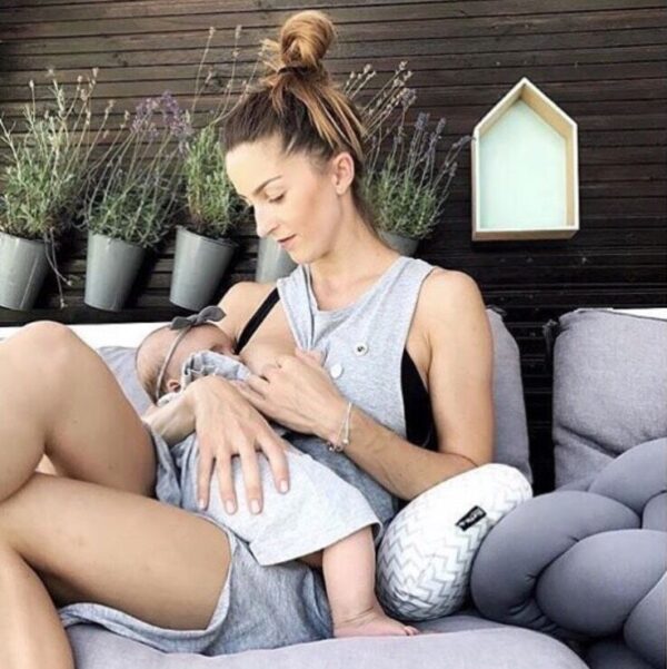 kurtis_mini_nursing_pillow-