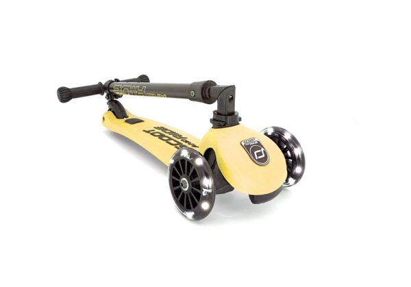 scoot-and-ride-highwaykick-3-toukeratas-lemon