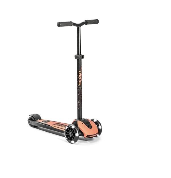 scoot-and-ride-highwaykick-led-5-peach-toukeratas-2