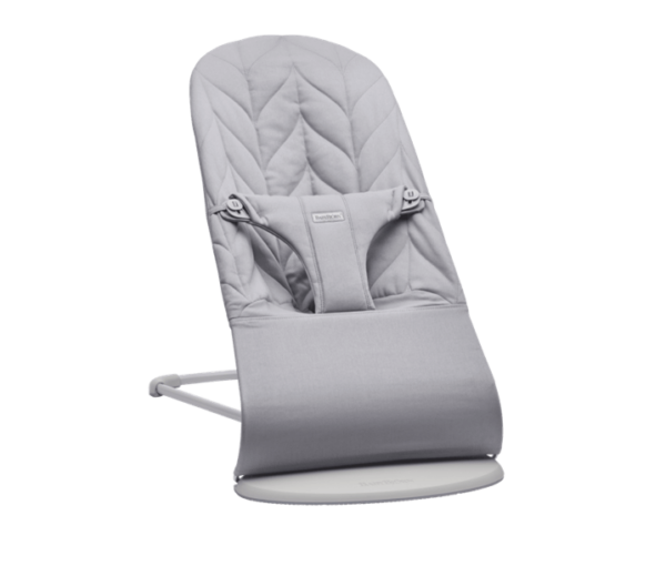 BabyBjörn-lamamistooli-Baby-Bouncer-Bliss-istmekate-Light-Grey-Petal-Quilt