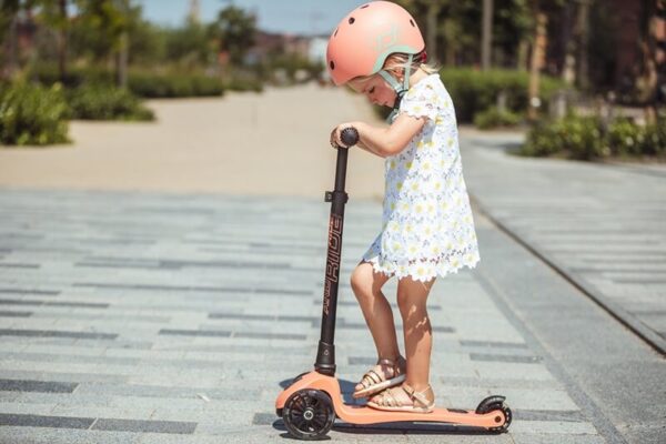Scoot-and-Ride-tõukeratas-Highwaykick3-LED-peach