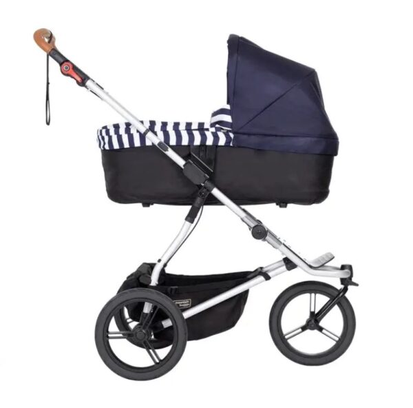 mountain-buggy-urban-jungle-luxury-collection-nautical-carricot-plus-vankrikorv