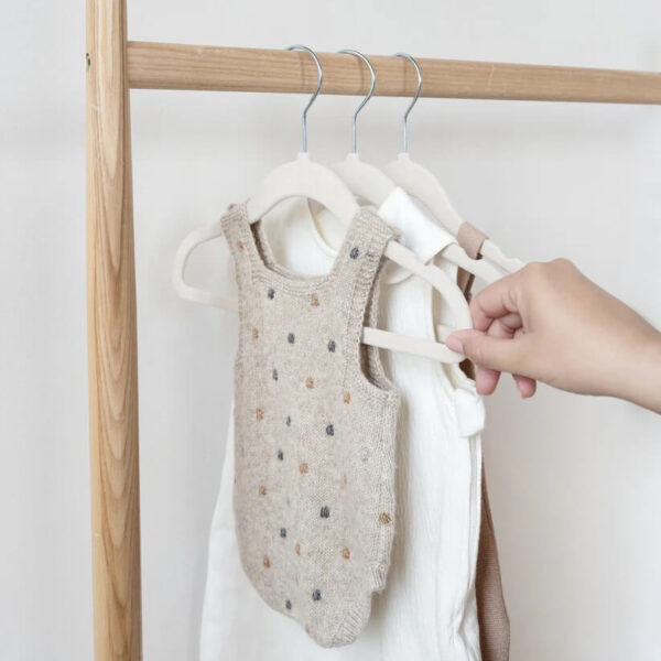 3-Sprouts-laste-riidepuud-15tk-Beige1