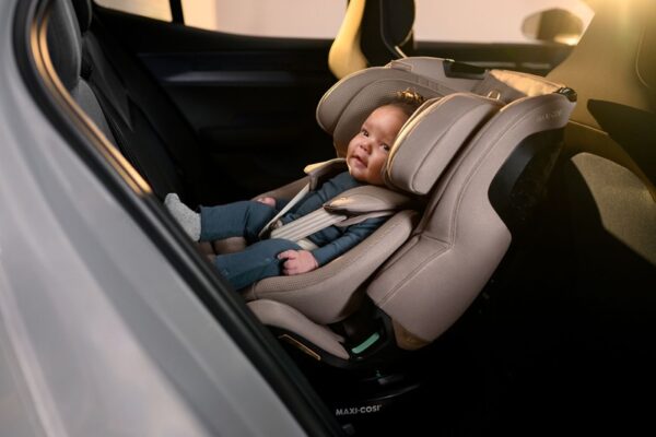 Maxi-Cosi-Emerald-360-Pro-turvatool9